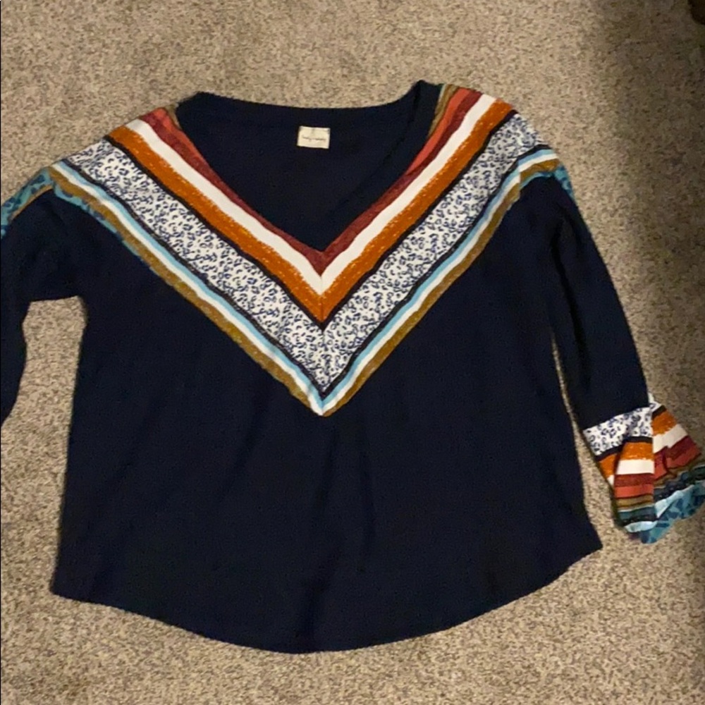 Navy leopard top